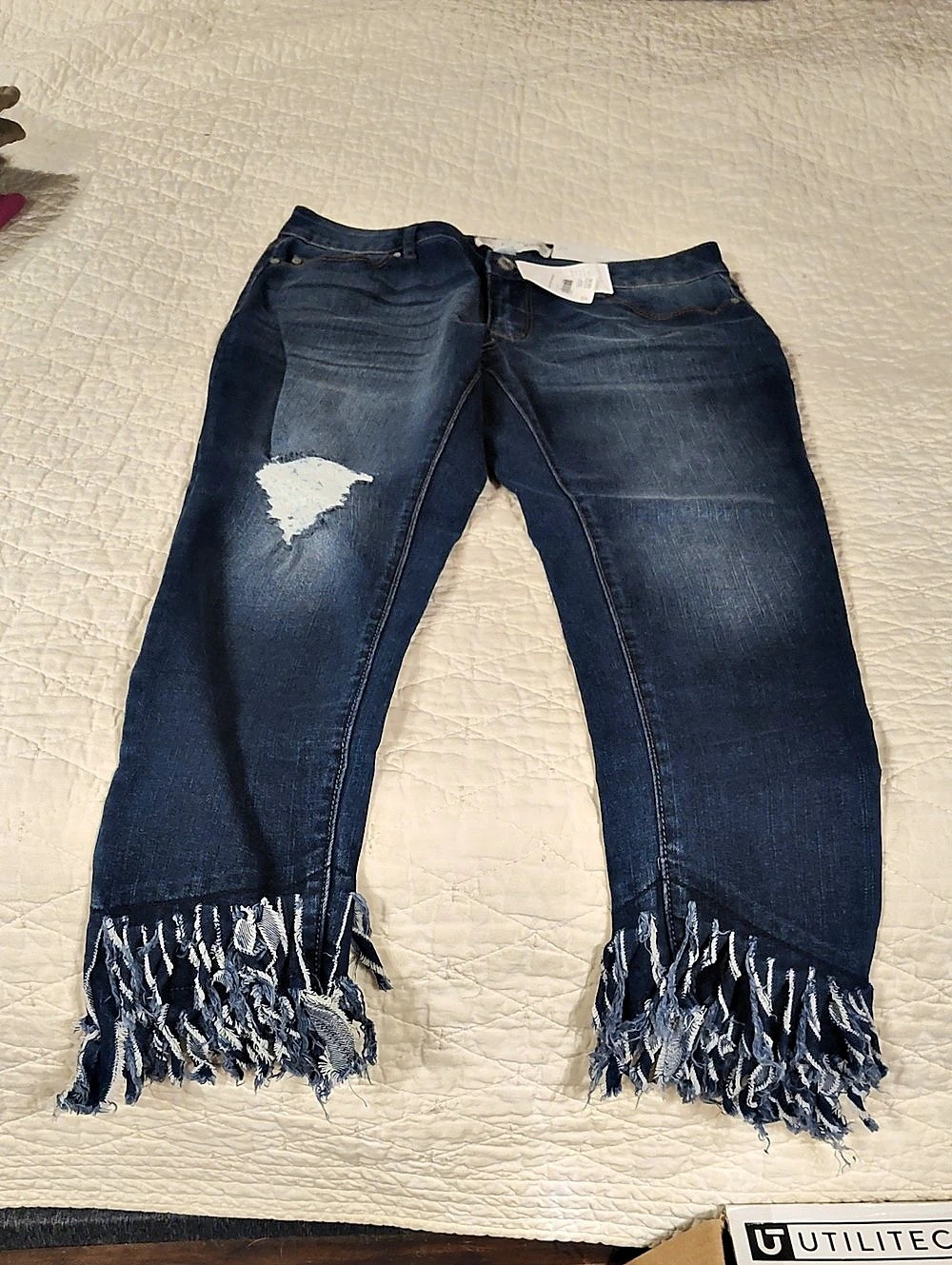 Kut from the Kloth Distressed Fringe Skinny Jeans Blue Waist 10 NWT